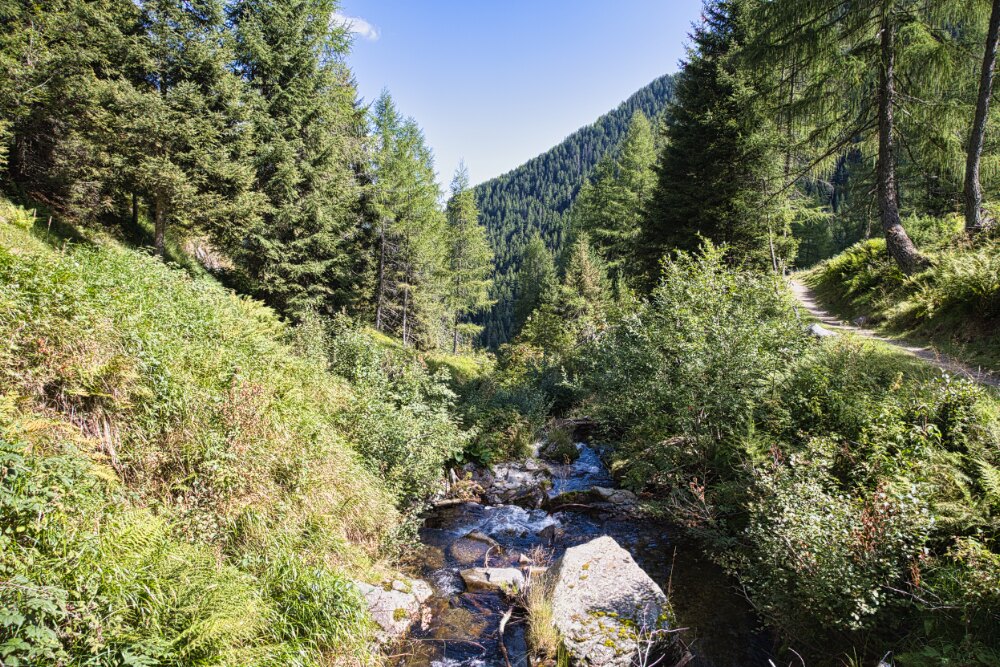 Salendo alla Bergalm, il Rio Ontratt