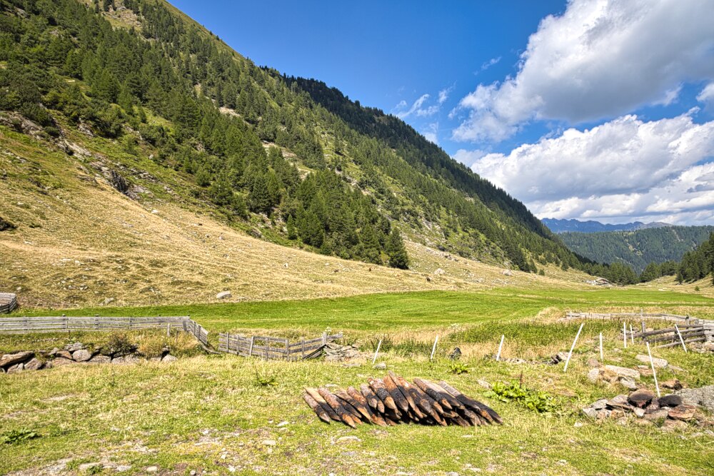 Pascoli sopra la Bergalm