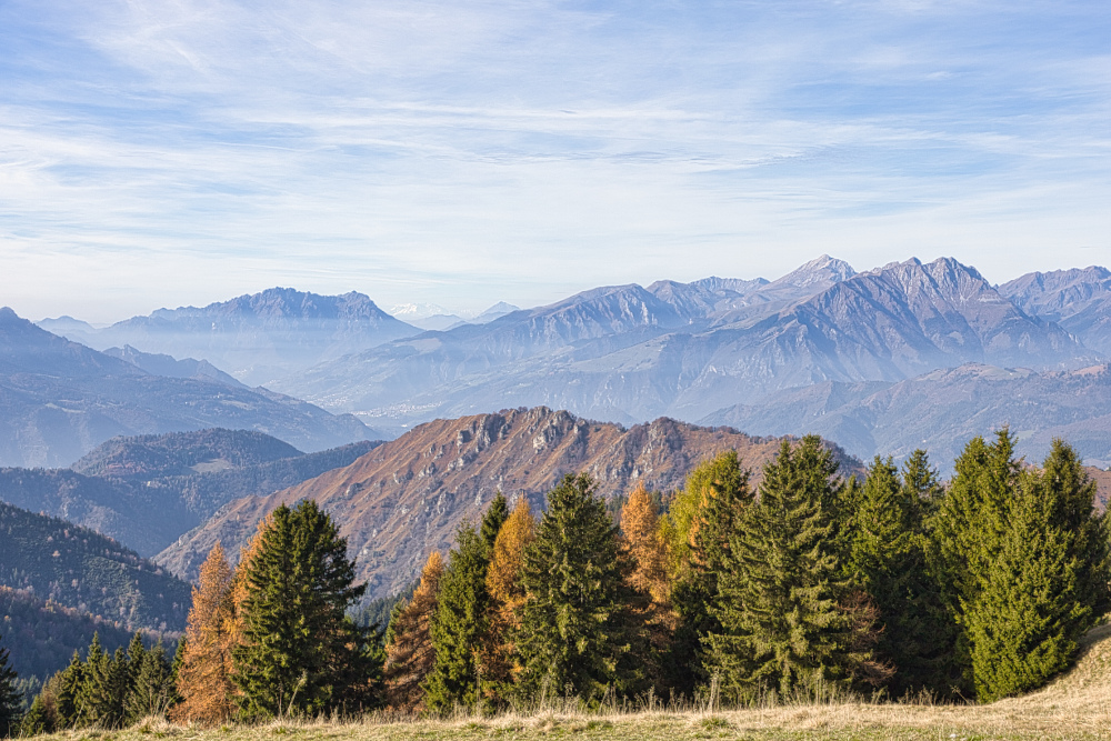 Val Seriana dall'altopiano del Pora