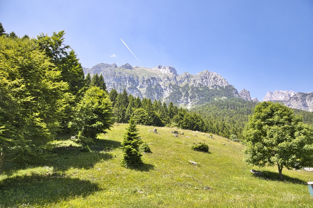 Dolomiti di Brenta dal Rifugio Malga Andalo