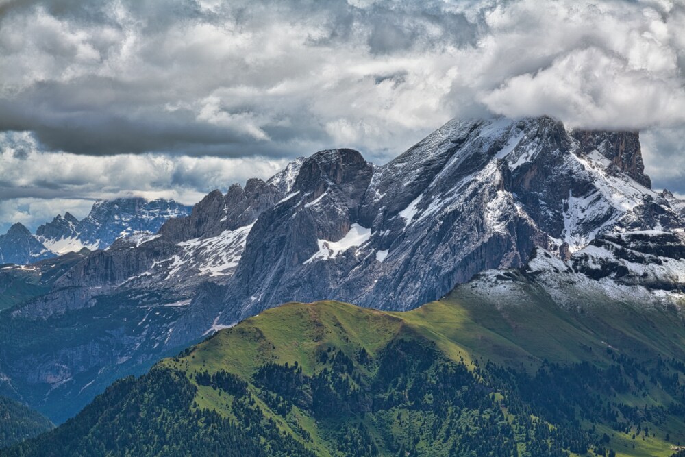 Gran Vernel e Marmolada nascosta dalle nuvole