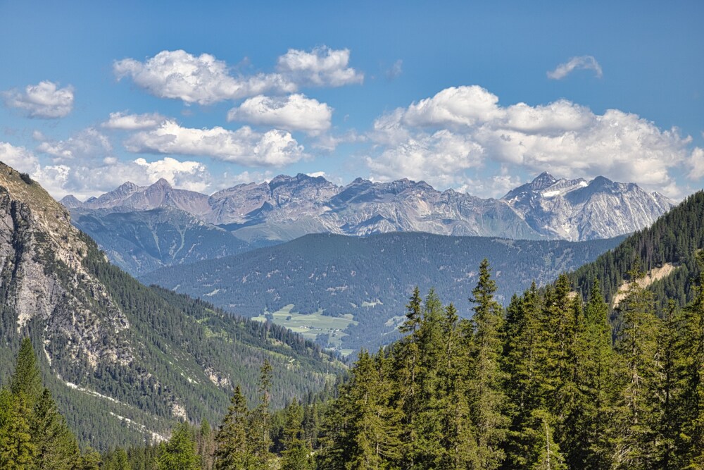 Uno sguardo indietro verso Villabassa e la Val Pusteria