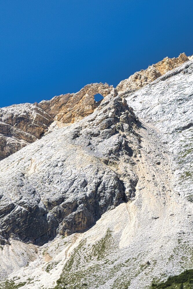 Curioso arco sulla Croda Rossa d'Ampezzo